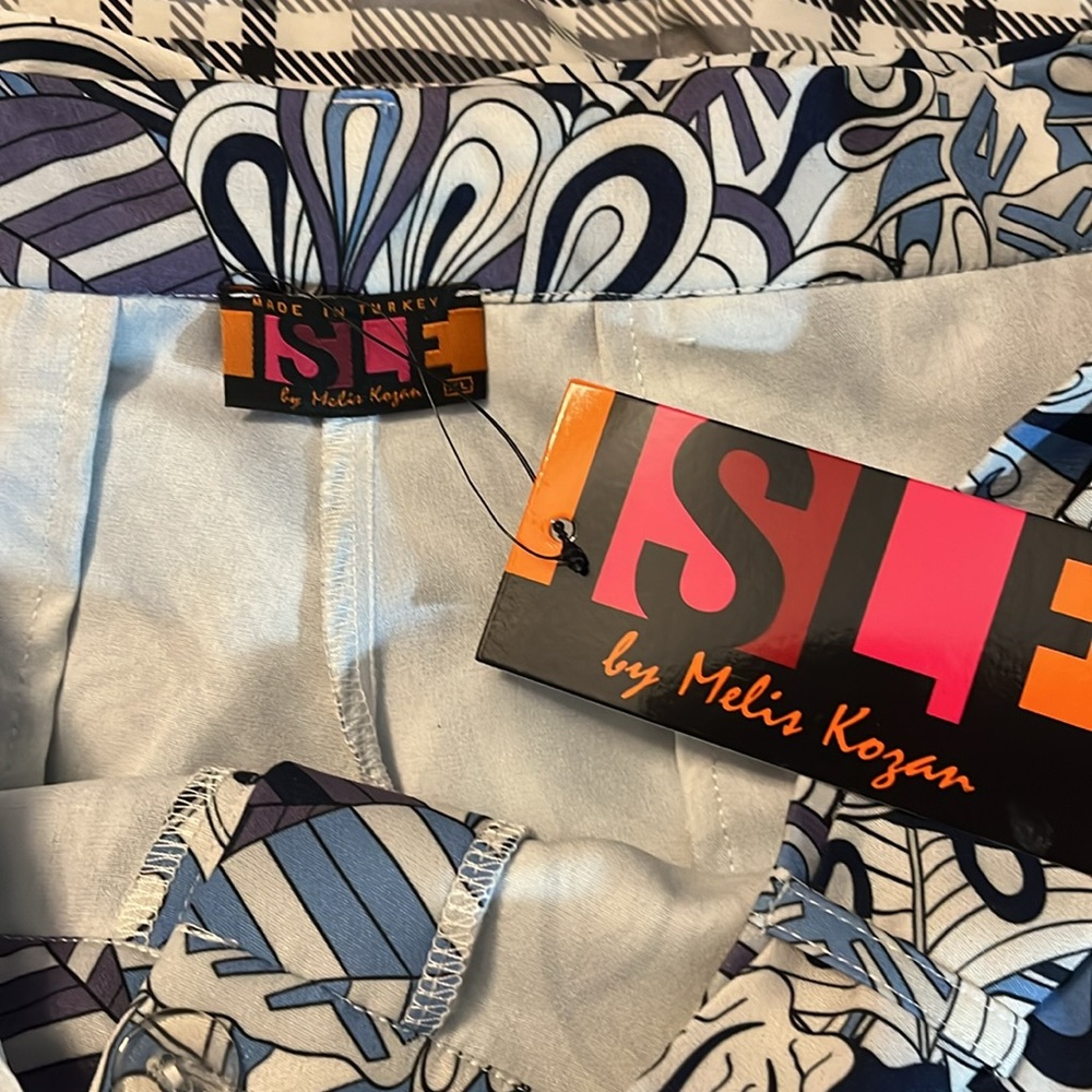 Isle By Melis Kozan Print Shorts - Picture 7 of 8